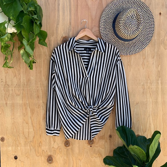 Jules & Leopold Tops - 🌵Jules & Leopold Black and White Blouse